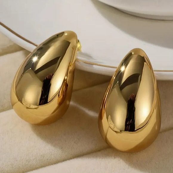 New 18k Gold Plated Tear Drop Chunky Earrings - Picture 3 of 5